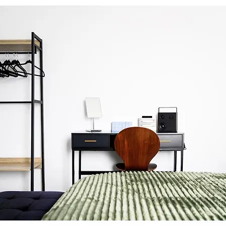 Entre Paris Et Le Chateau De Versailles - Parking Apartment *